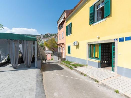 Apartmani Ella Rabac Exterior foto