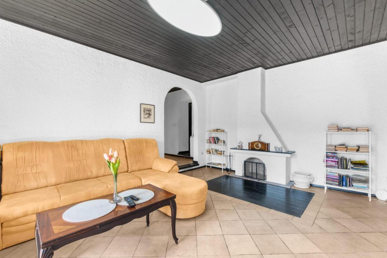 Apartmani Ella Rabac Exterior foto