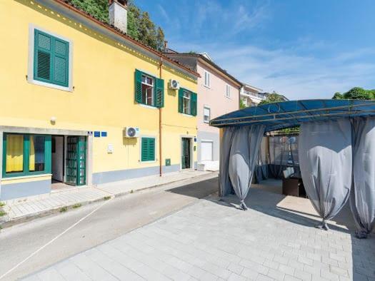 Apartmani Ella Rabac Exterior foto