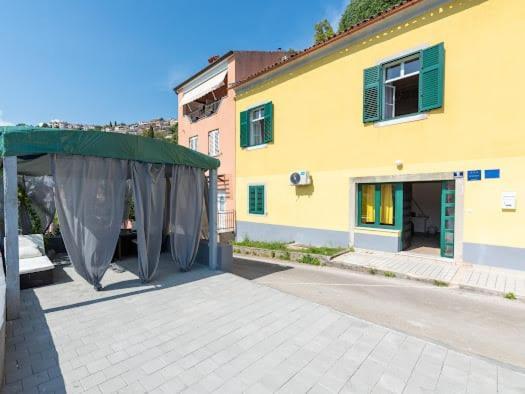 Apartmani Ella Rabac Exterior foto